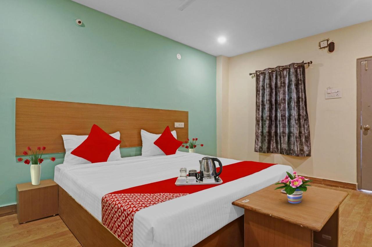 Hotel O Lavish Stay Хайдарабад Экстерьер фото